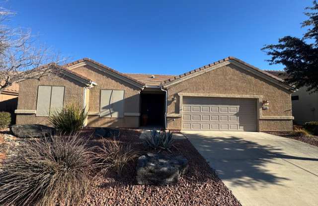 Beautiful 3 Bed / 2 Bath Furnished Home in Sun River 55+ Community!! photos photos