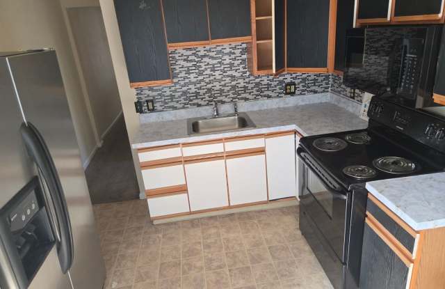 2 Bedroom 1 Bath Apartment Gallery 4