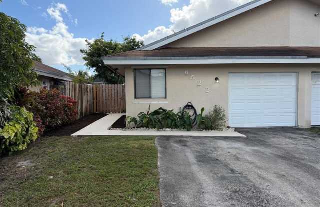 6522 Harbour Rd - 6522 Harbour Road, North Lauderdale, FL 33068