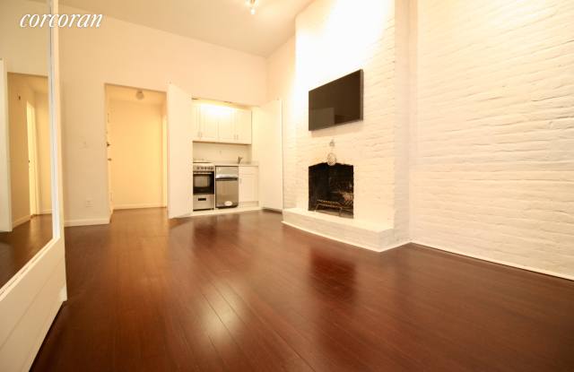 119 East 30th Street Gallery 2