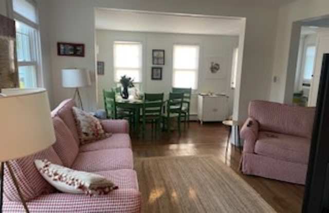 7 Pleasant View Avenue Gallery 2