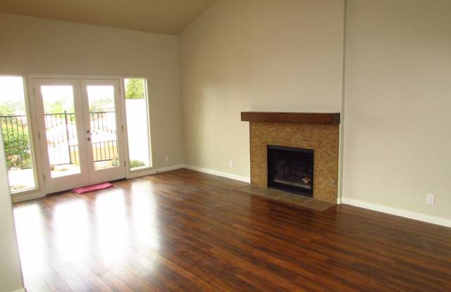 3829 Violet Glen Gallery 3