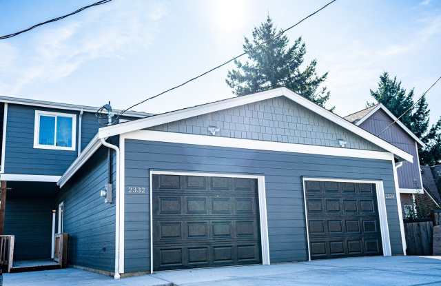 Large Duplex in a Quiet Location! photos photos