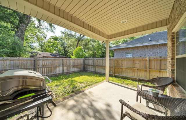 All Brick Home in Niceville! - 1133 Finck Road, Niceville, FL 32578 All Brick Home in Niceville! - 1133 Finck Road, Niceville, FL 32578