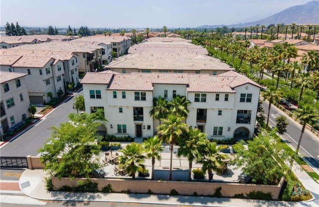 861 Orchid Way - 861 Orchid Way, Azusa, CA 91702