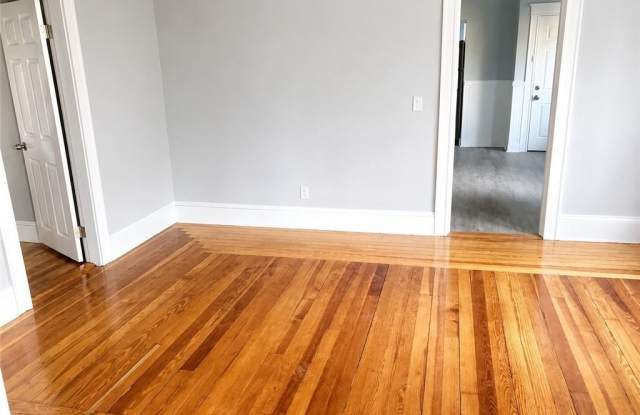 392 Carrington Avenue Gallery 2