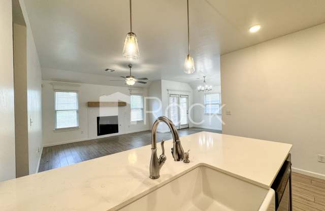 $500 OFF When You Move In by November 1st! | Beautiful 3-Bedroom Home in Azalea Farms, Noble Gallery 4