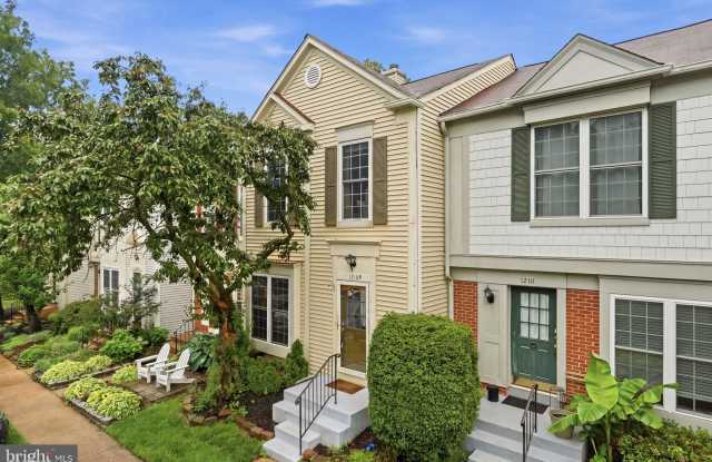 12109 WEDGEWAY Court Gallery 2
