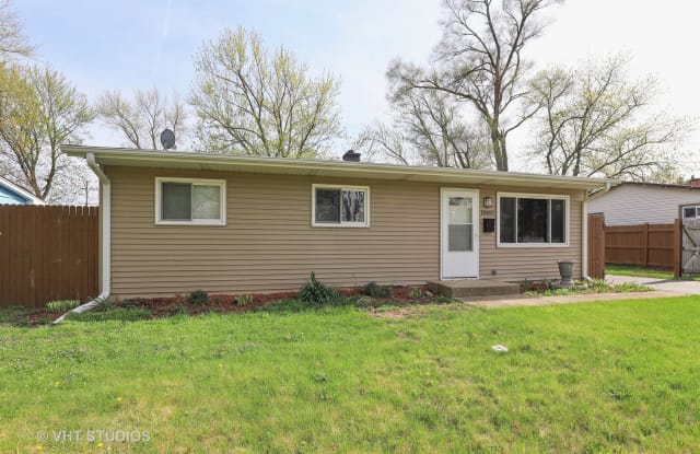 18497 West Woodland Terrace - 18497 West Woodland Terrace, Grandwood Park, IL 60031
