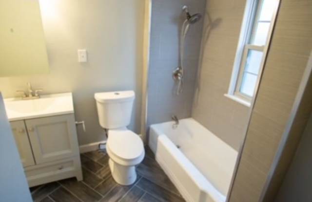 Garfield Heights 3-Bedroom Single-Family Gallery 4