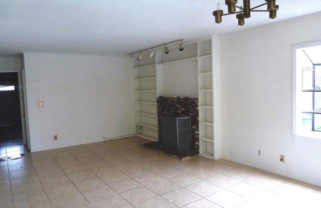 13513 Acoro Place Gallery 3