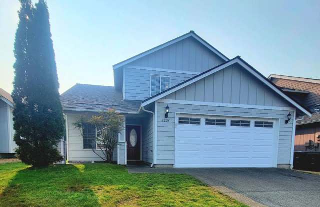 Newly Listed Home Close to Joint Base Lewis-McChord - 1224 202nd Street Court East, Spanaway, WA 98387