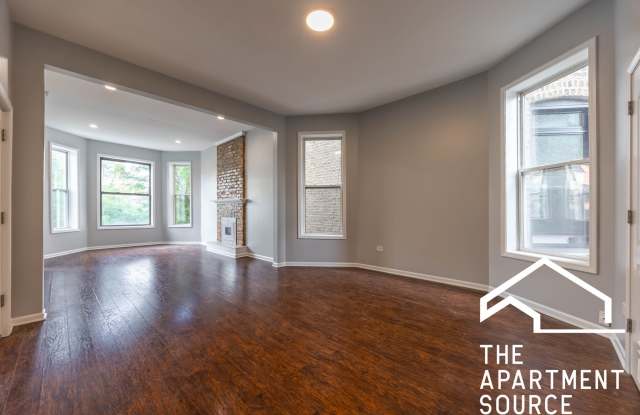 1711 N Kedzie Ave photos photos