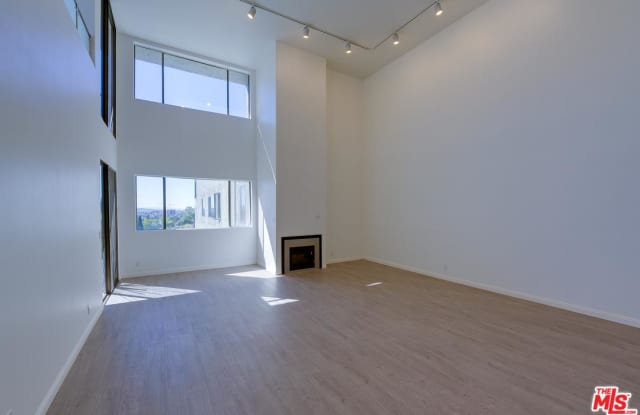 9000 CYNTHIA Street - 9000 W Cynthia St, West Hollywood, CA 90069