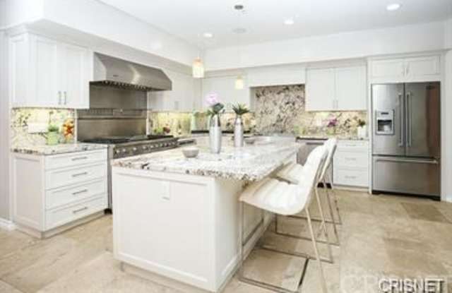 8150 WILLOW GLEN Gallery 4