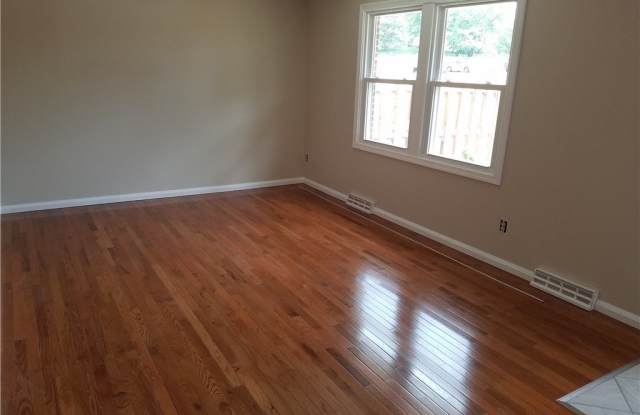 1807 Higby Drive Gallery 3