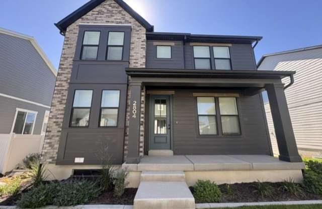 2 Weeks Rent Free – Spacious 4 Bed, 3 Bath Home for Rent in Ogden! Gallery 1