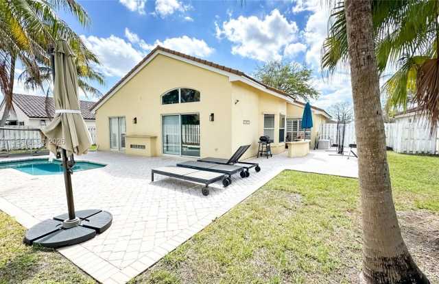 18795 NW 24th Court 18795, Pembroke Pines, FL 33029 - 5352 Gallery 1
