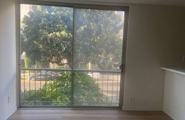Villa Monica Apts. Gallery 1