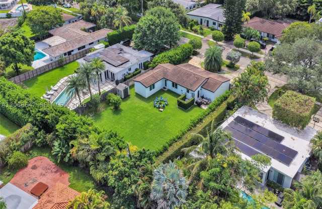 2105 Alamanda Dr Gallery 1