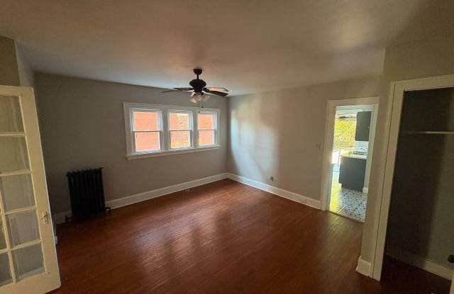 4237 Vine Street - 2 Gallery 2
