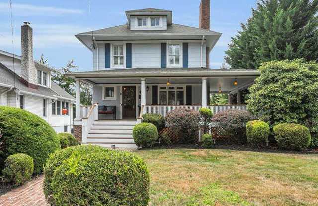 137 E Bergen Place - 137 East Bergen Place, Red Bank, NJ 07701