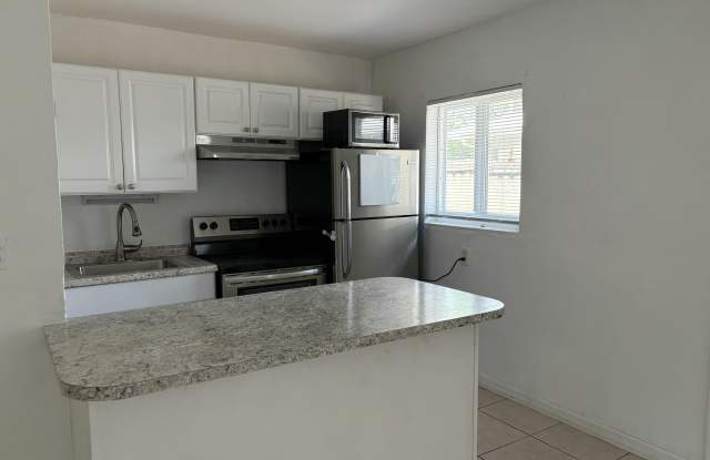 709 SW 13th Avenue photos photos
