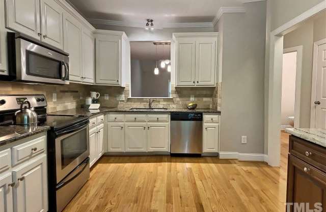 121 Lanigan Place Gallery 4