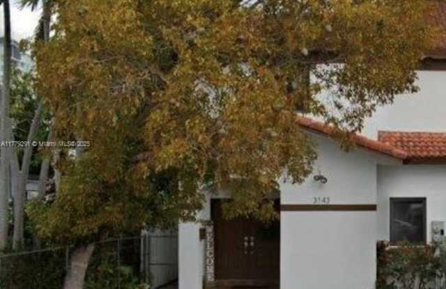 3143 SW 23rd Ter photos photos