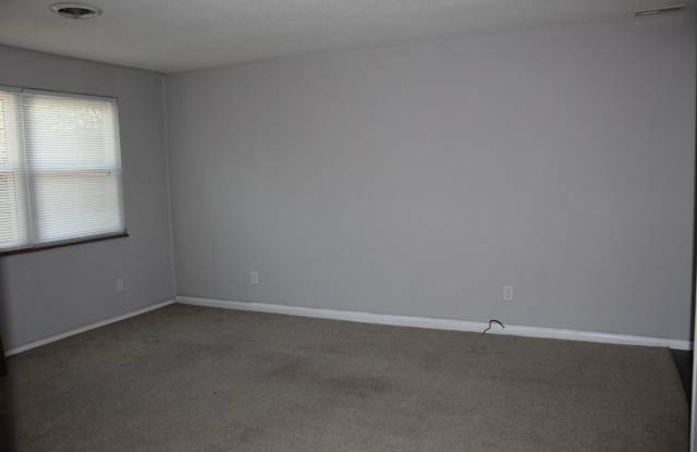 Maryville 2-bedroom Duplex Gallery 2