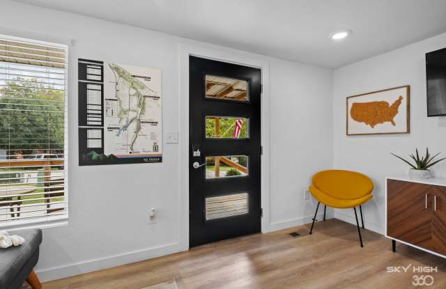 1107 Fillmore Street Gallery 3