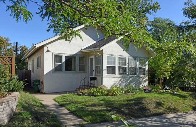 Gorgeous 3 Bed, 2 Bath Kingfield Home Available Now! photos photos