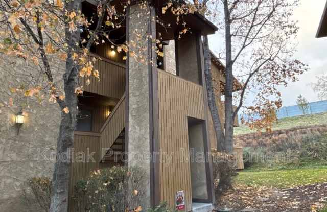 9175 S Jefferson Pl - 9175 South Jefferson Place, Sandy, UT 84070