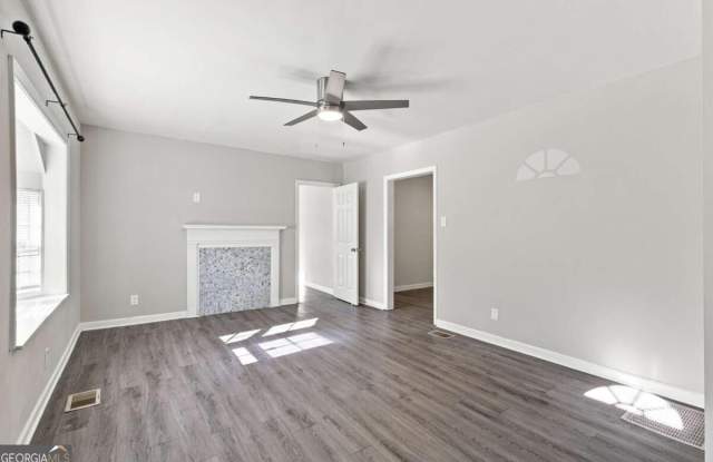1357 Lorenzo Drive SW Gallery 3