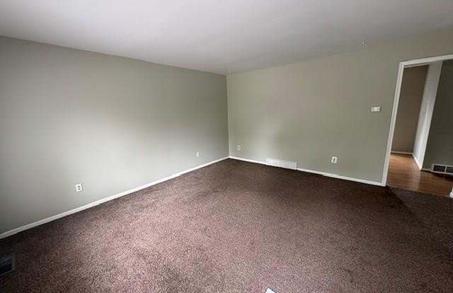 309 E Farnum Avenue Gallery 2