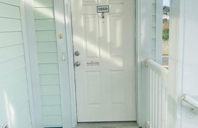 9169 Meadow Vista Rd - 9169 Meadow Vista Road, Charlotte, NC 28213