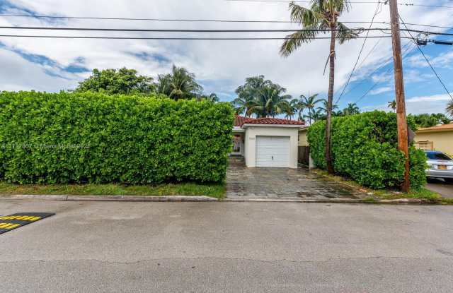 9040 Abbott Ave - 9040 Abbott Avenue, Surfside, FL 33154