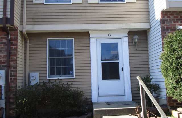 Gorgeous 2 BR/2 BA Townhome in Silver Spring! - 6 Avonshire Court, Fairland, MD 20904