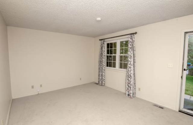 Charming Madison home in convenient location! Gallery 3