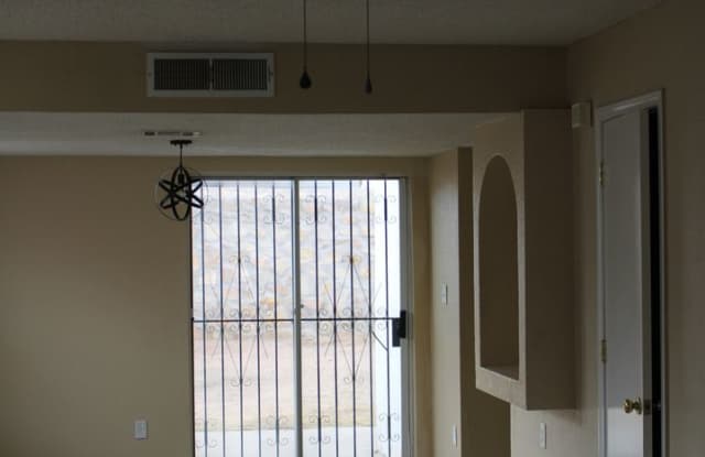 5725 MICHAEL P. ANDERSON Gallery 3
