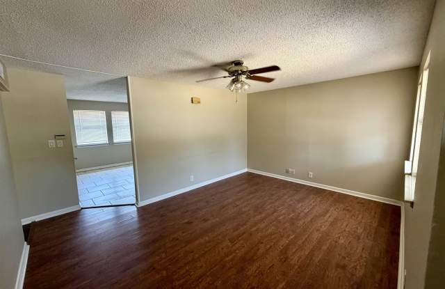 4603 WESTERN HILLS DRIVE Gallery 2