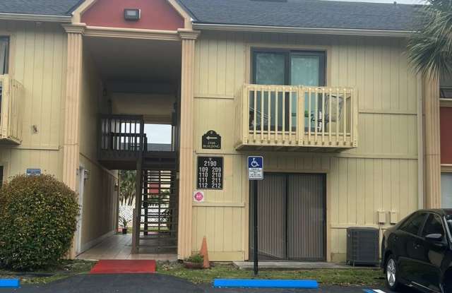 Palm Bay Condo for Rent - 2190 Forest Knoll Drive Northeast, Palm Bay, FL 32905