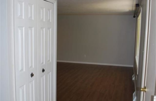 3216 Clark Gallery 3