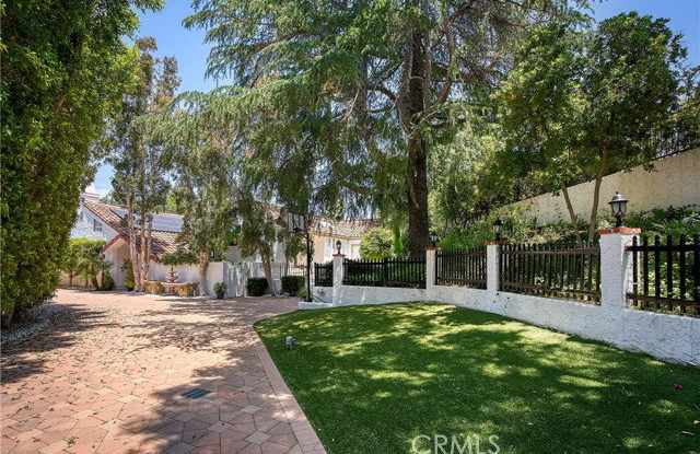 4414 Park Mallorca Gallery 1