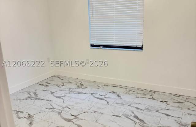3526 Whitehall Dr Gallery 4