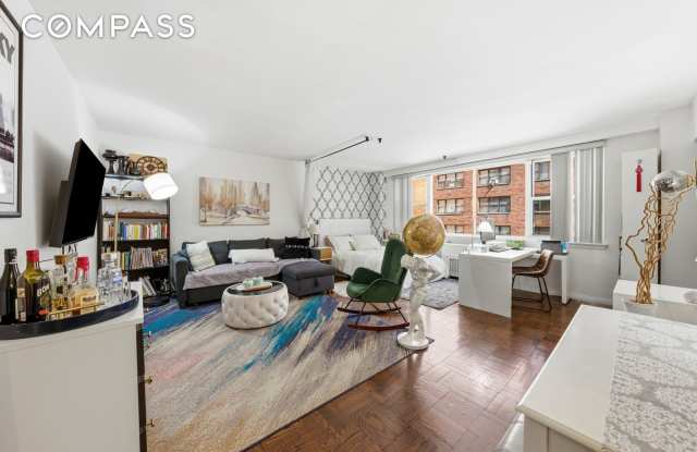 139 East 33rd Street photos photos