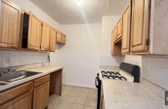 548 ROCKAWAY AVENUE photos photos