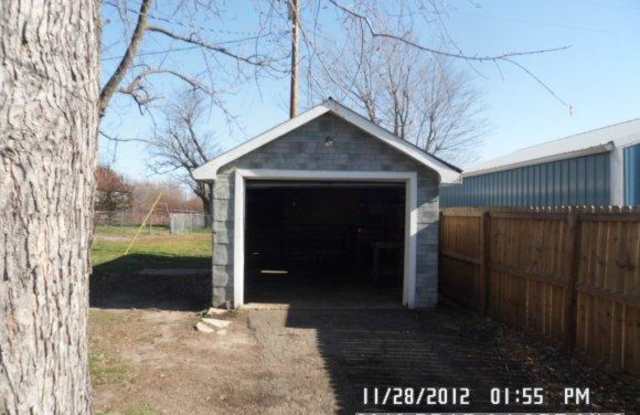 6687 Hwy 7 photos photos