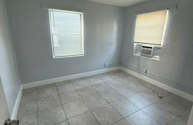 1773 Mount Herman #A-D Gallery 4