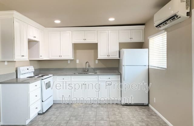 419 S Sanders photos photos